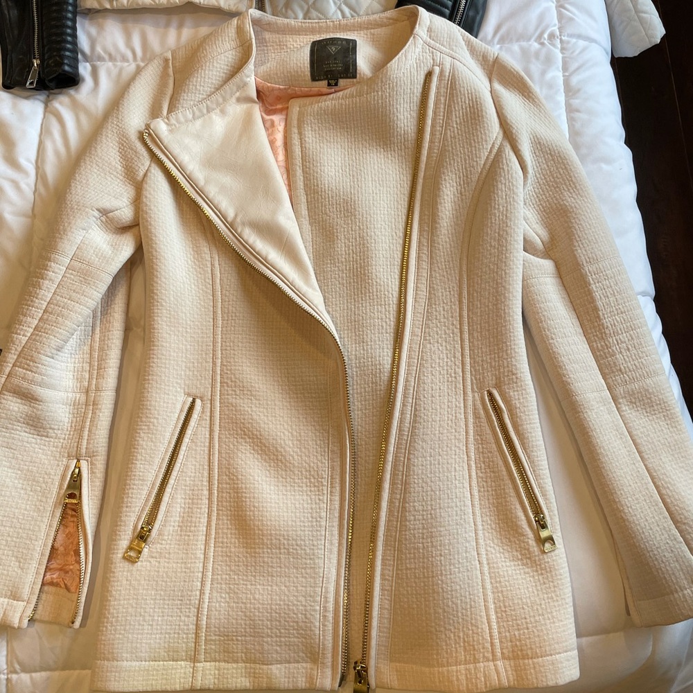 Peachy Guess tweed coat